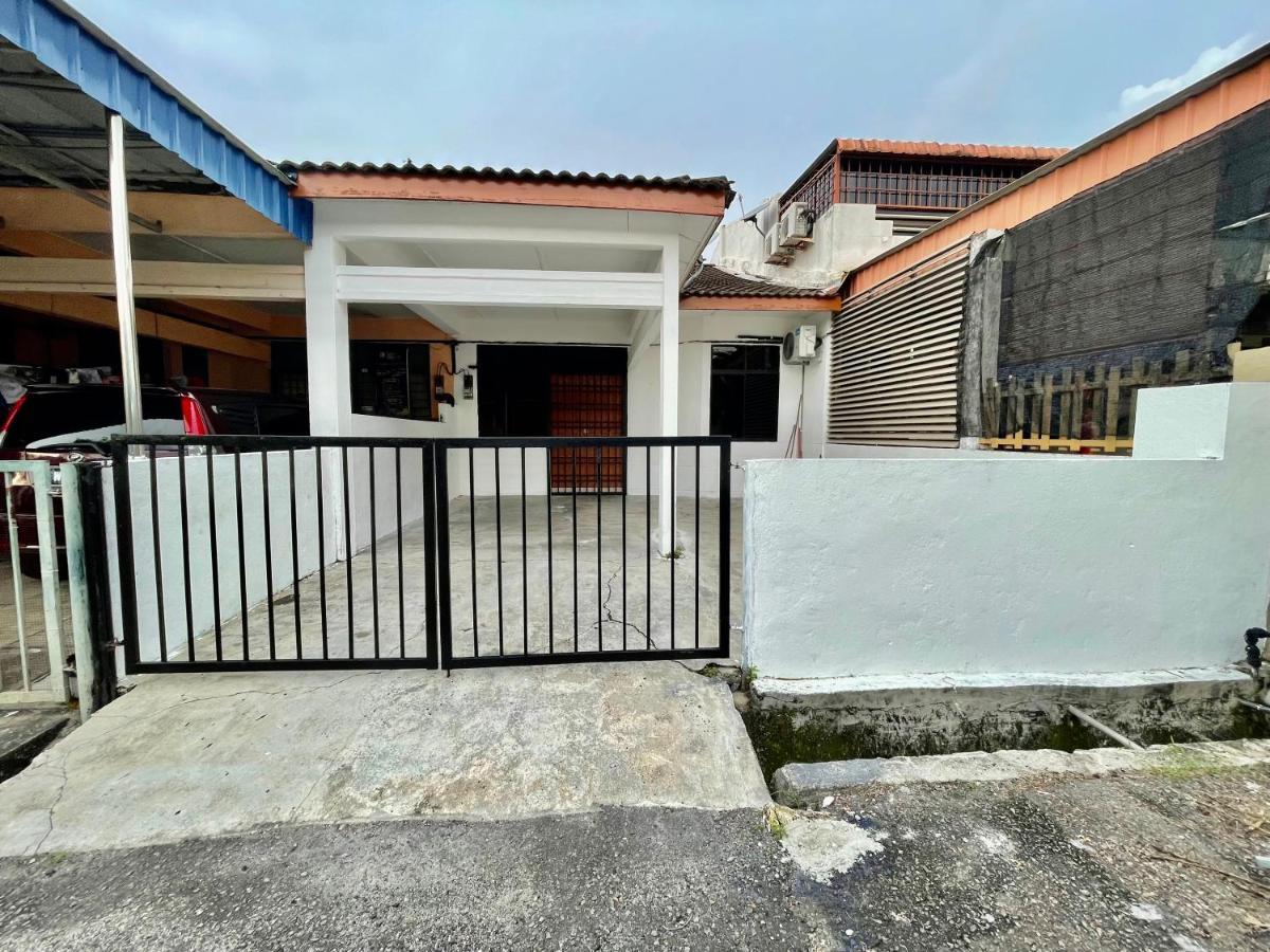 Cozy 255 Entire 3 Bedroom House At Alma Bukit Mertajam Exterior photo